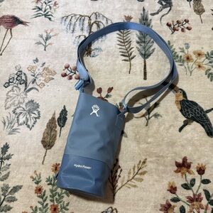 Hydro Flask Small Tag Along Bottle Sling
